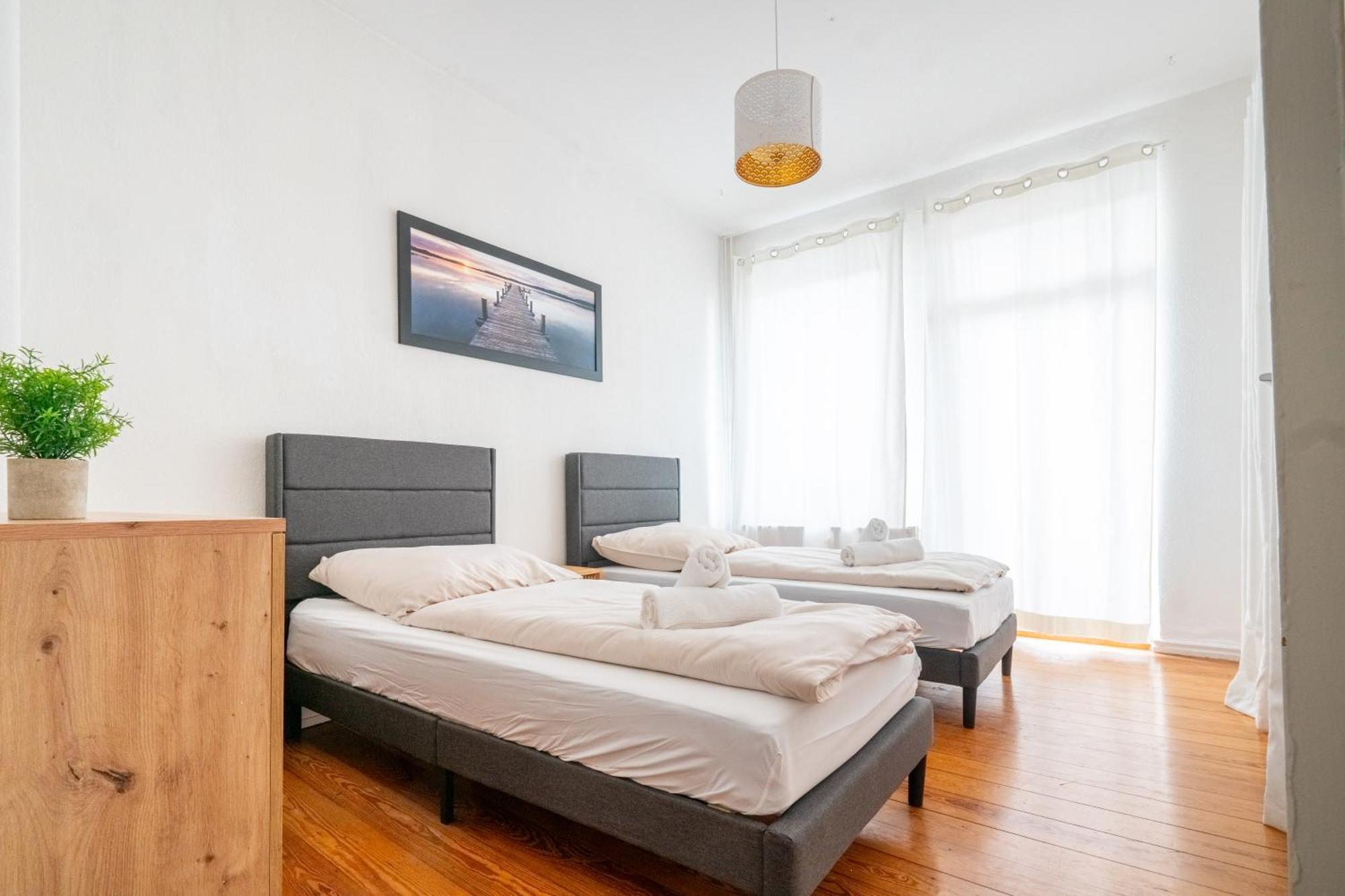 Grosses Apartment Mit 2 Balkonen Zentral Am Nordertor 플렌스부르크 외부 사진